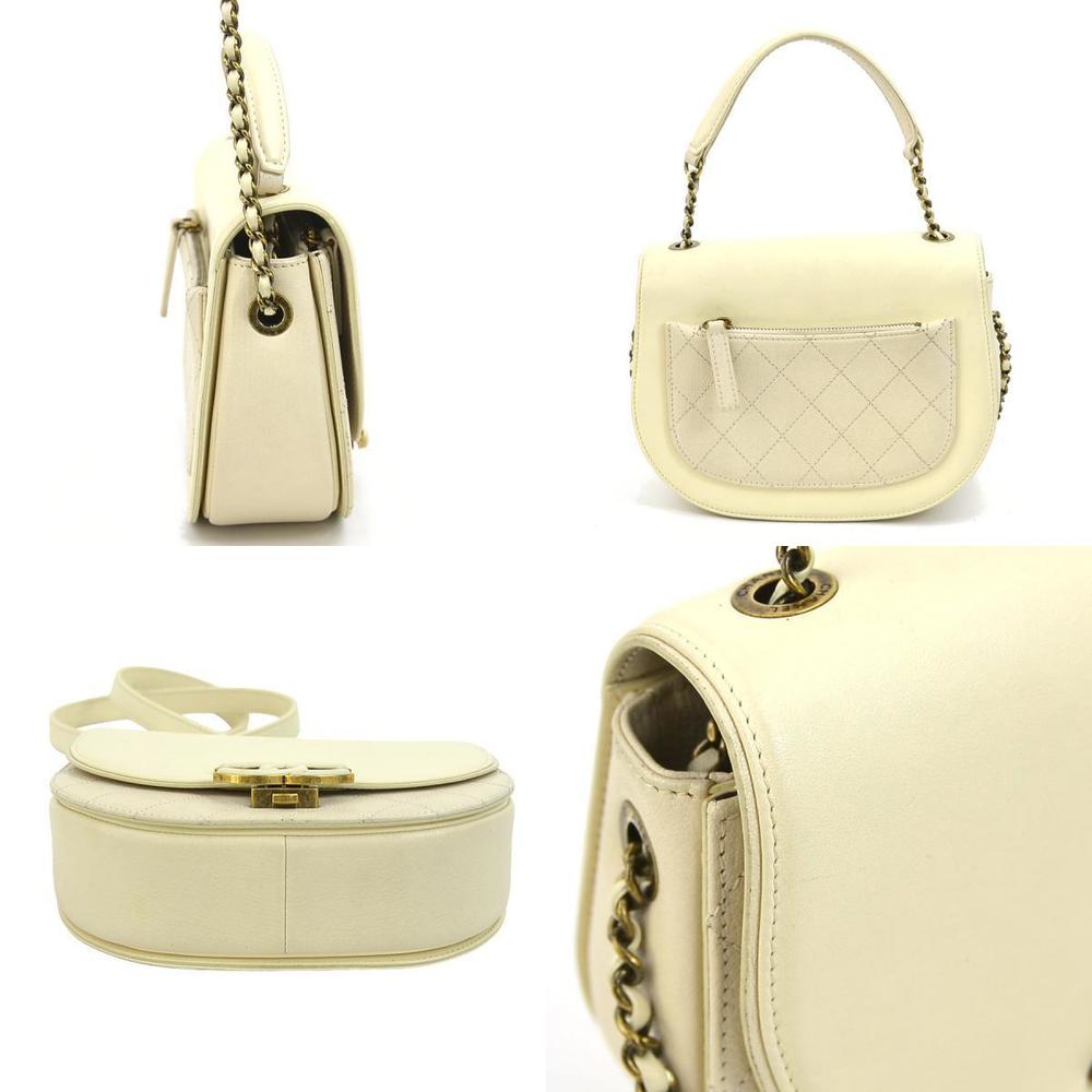 Chanel Cream Bag Shoulder
